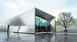 你知道建筑幕墙装饰采用蜂窝铝板都有哪些优势吗？